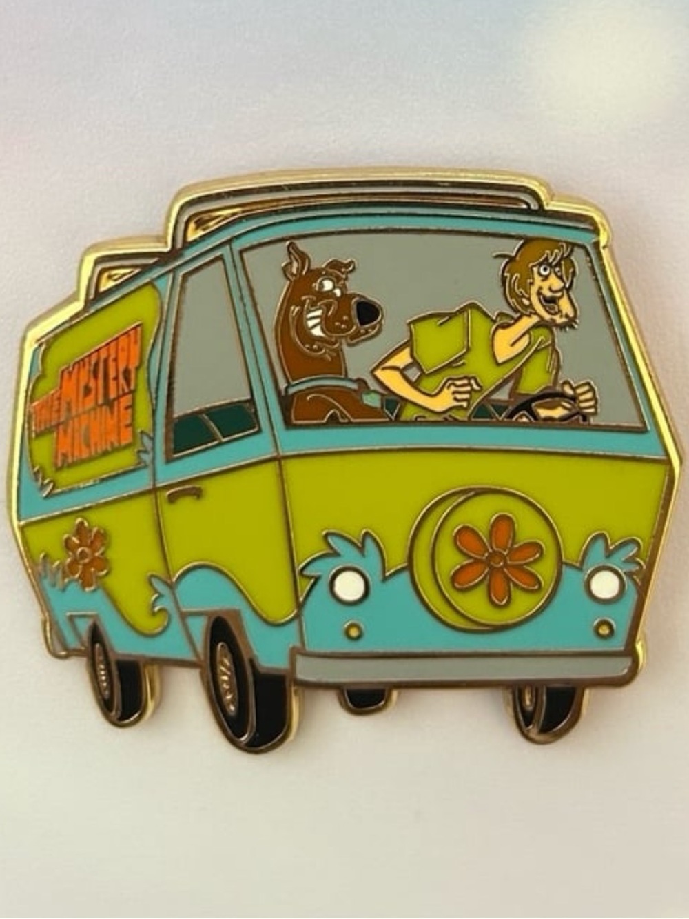 Loungefly Scooby doo mystery machine pin